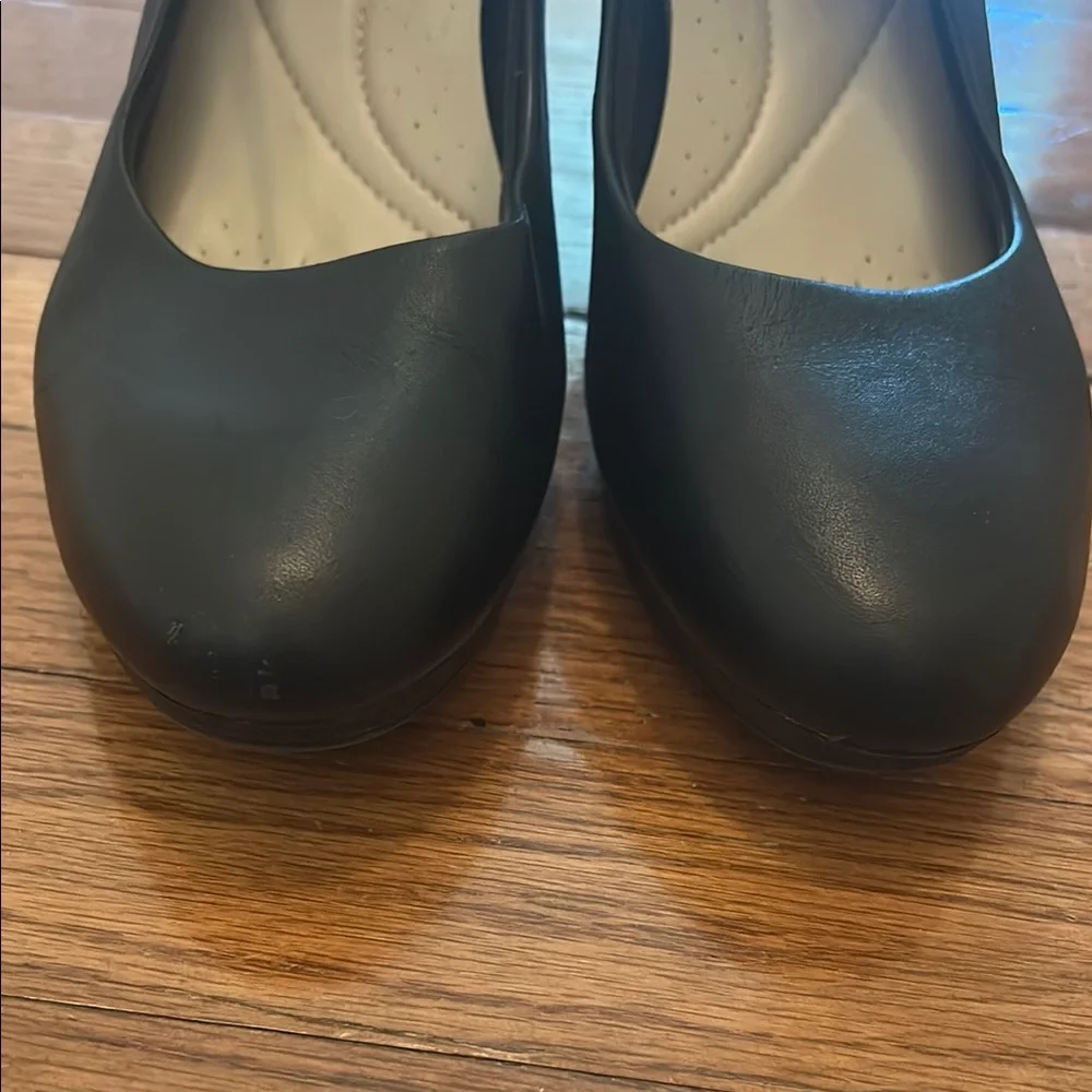 Clarks Ambry Shine Black Leather Mary Jane Heel Shoes Sz 8.5 M - Picture 10 of 11